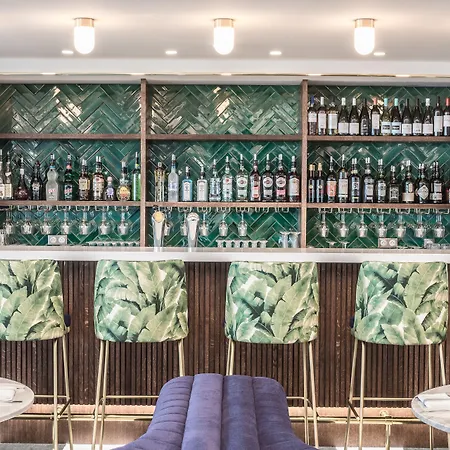 L'echappee - Casino Hotel