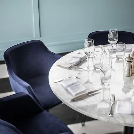 L'echappee - Casino Hotel